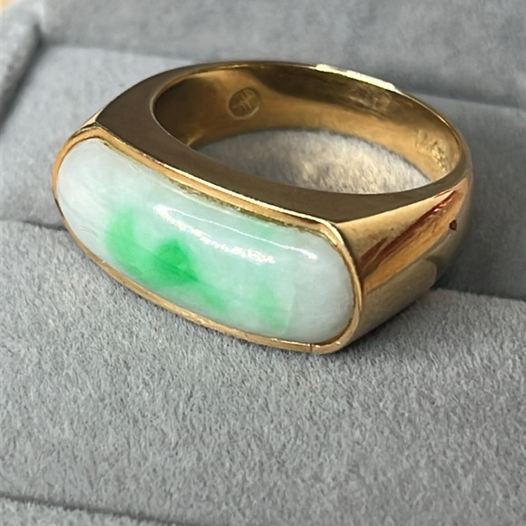 Estate VINTAGE 14K GOLD JADE SADDLE RING - Picture 5 of 16